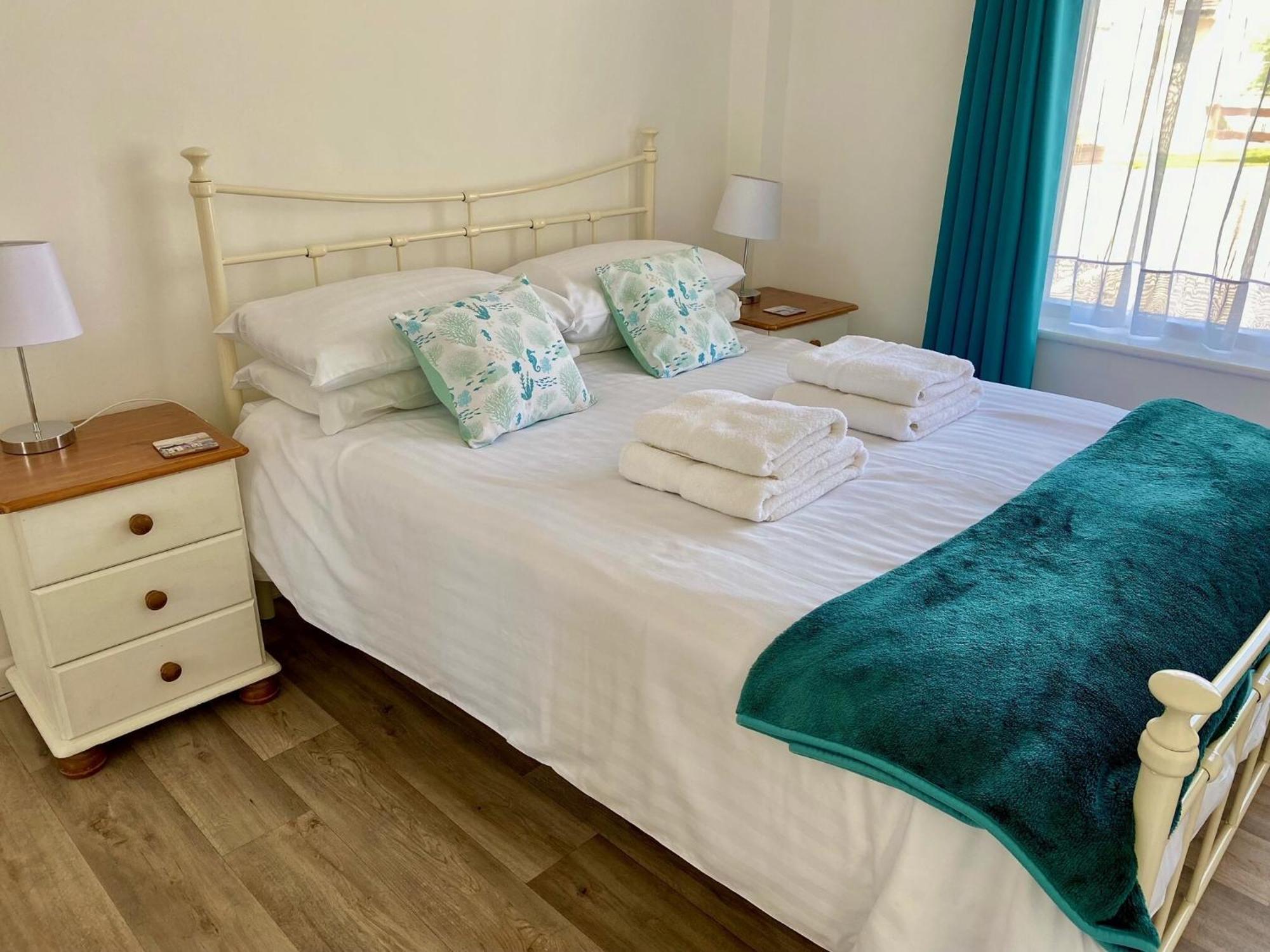 Golden Acre Jurassic Coastal Lodges ,Eype Bridport Eksteriør billede