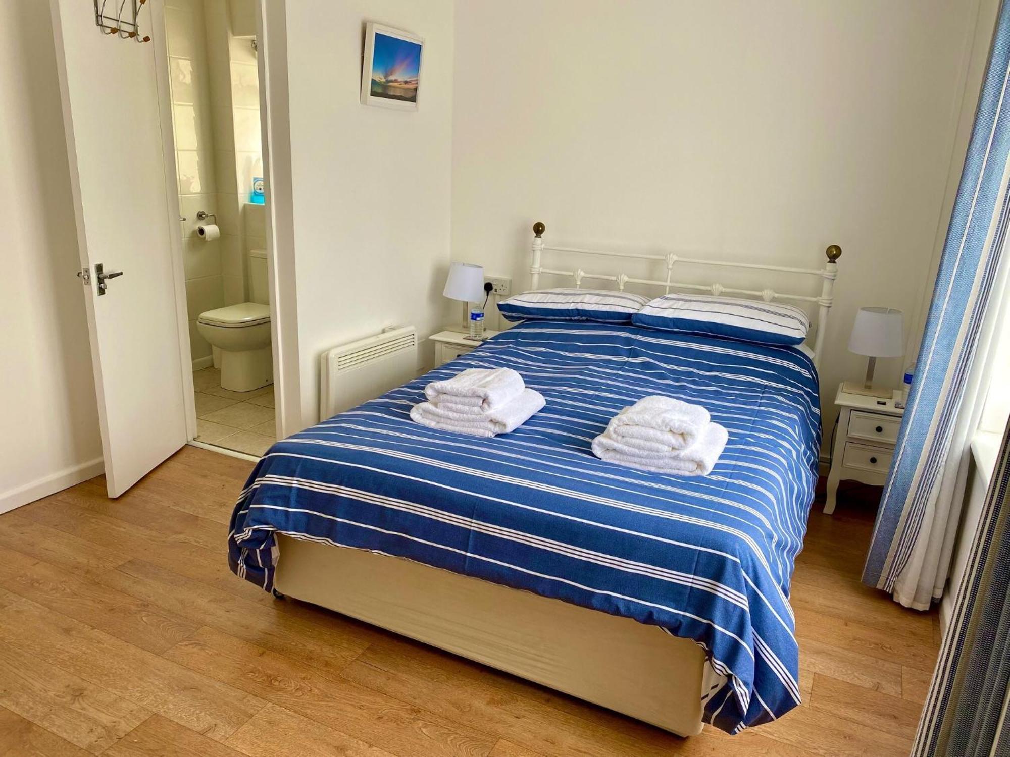 Golden Acre Jurassic Coastal Lodges ,Eype Bridport Eksteriør billede